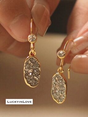 ALEXIS BITTAR • Petit Solanales Crystal Drop Earrings. Champagne